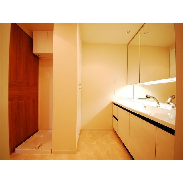 なんばセントラルプラザリバーガーデンC棟の洗面所