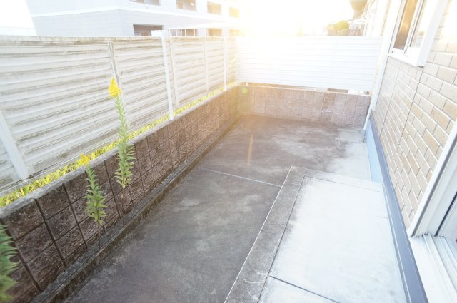 グランモア東九条ＩＩのバルコニー