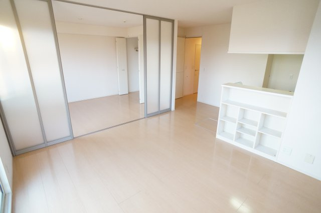 グランモア東九条ＩＩの居間・リビング