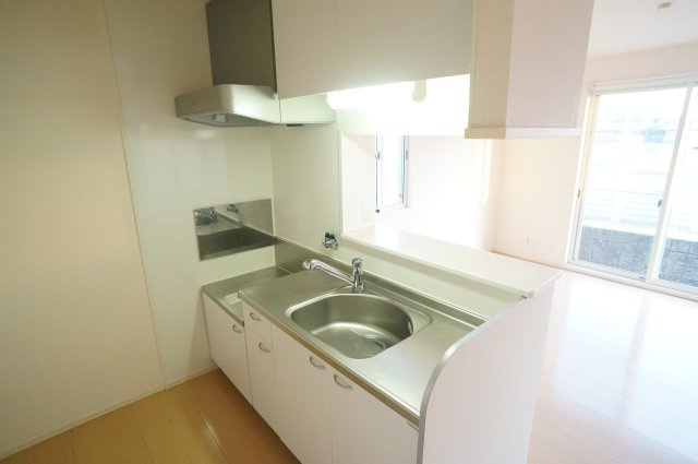 グランモア東九条ＩＩのキッチン