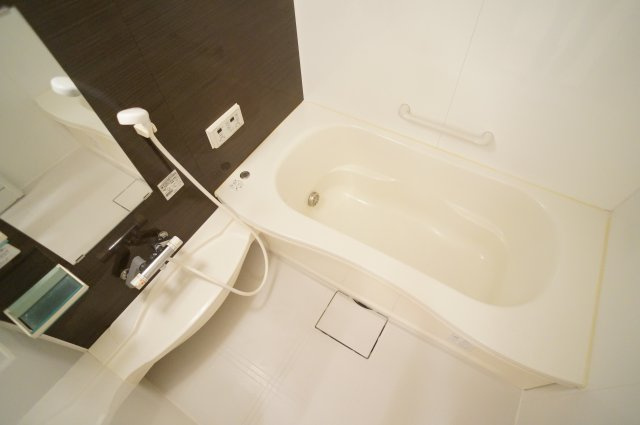 グランモア東九条ＩＩの浴室