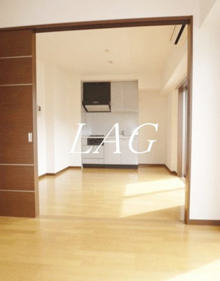 【居間・リビング】 | ティーリーフ横浜モデルノ | 洋室のお部屋です。