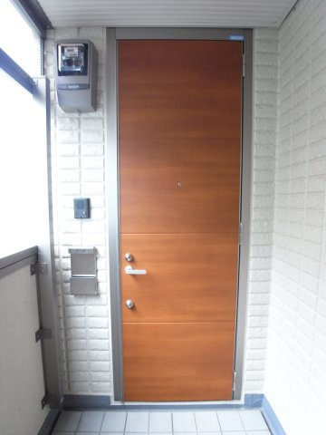 豊島区東池袋５丁目の賃貸マンションの玄関