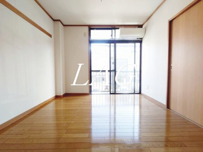 【居間・リビング】 | サンハイツ高橋 | 洋室のお部屋です。