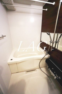 【浴室】 | アンリヴァージュ | お風呂です。
