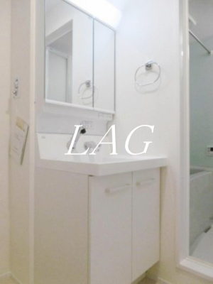 【洗面所】 | パークヒルズ目黒 | 独立洗面台です。