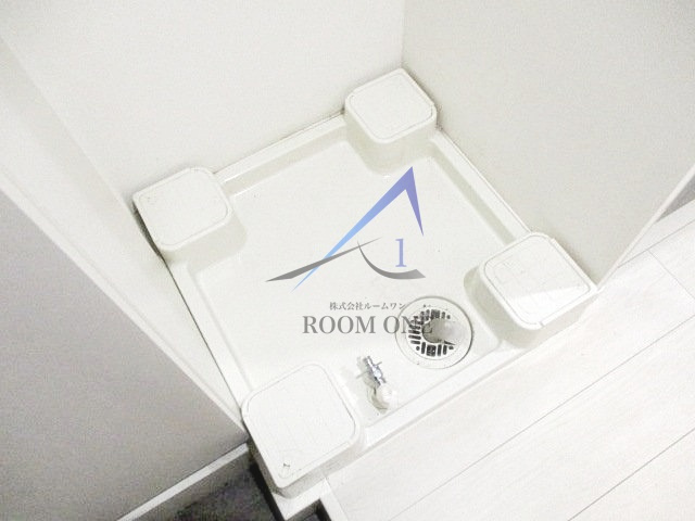 レーヴ中村橋の設備|洗濯機置き場です。