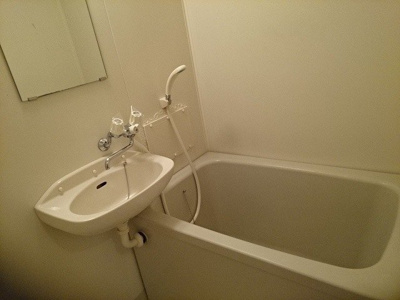 【浴室】 | サンライズ岩瀬