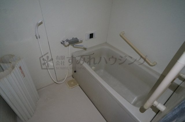 エスペランサ宝塚弐番館の浴室|参考、同建物・同間取りの号室