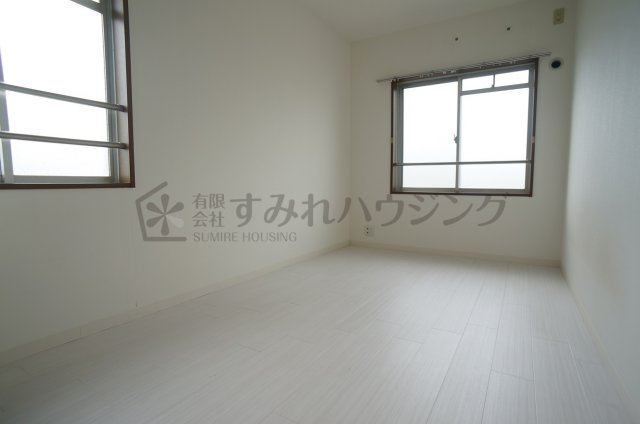 エスペランサ宝塚弐番館の寝室|参考、同建物・同間取りの号室