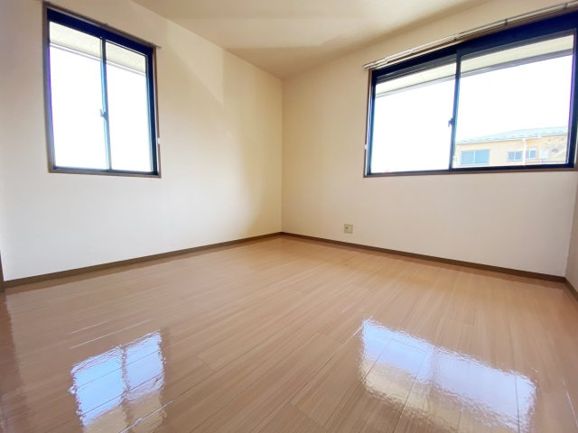 戸田市笹目６丁目のアパートの洋室