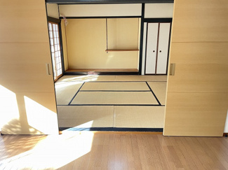 【和室】 | 清滝中町中古一戸建 | １階和室８帖（動産撤去後）