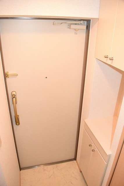 ウィステリア両国の玄関