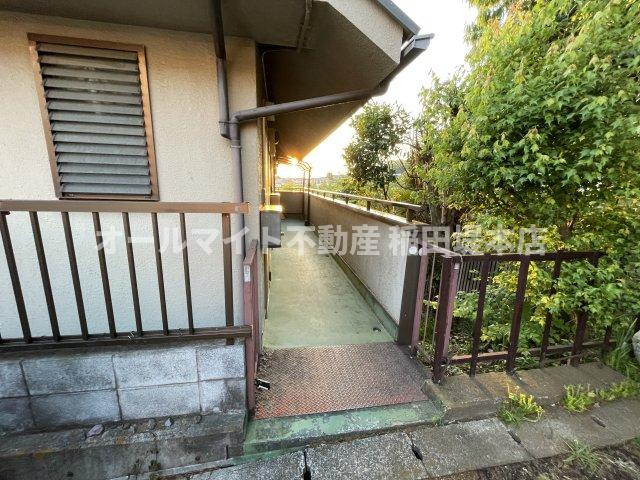 高石4丁目テラスハウスのエントランス