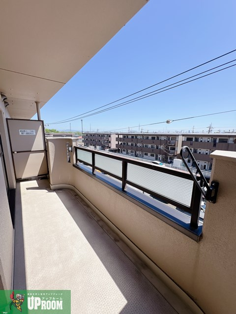 ファミールのバルコニー