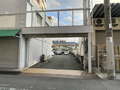 【駐車場】 | 伊丹中央貸店舗　東側　