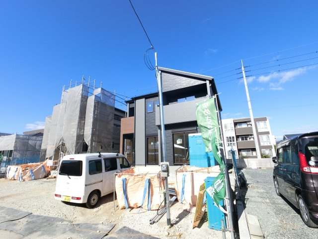 佐賀市大財6丁目1期2号棟の前面道路含む現地写真|前面道路含む現地写真です