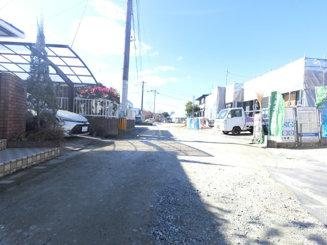 佐賀市大財6丁目1期2号棟の前面道路含む現地写真|前面道路含む現地写真です