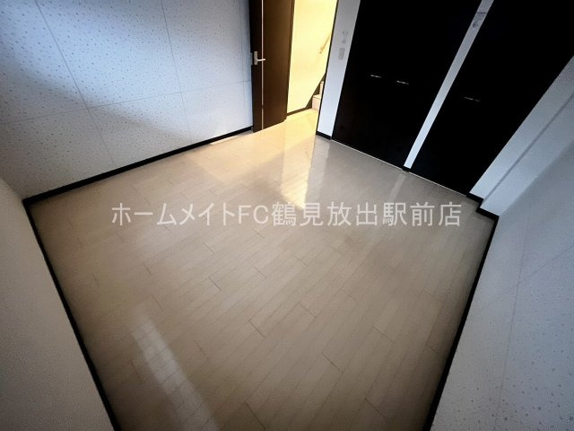 大阪市鶴見区鶴見５丁目の賃貸マンションの洋室