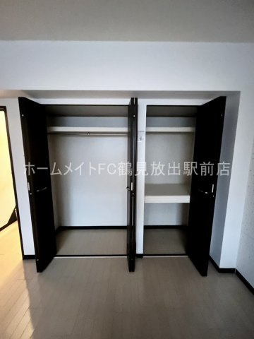 大阪市鶴見区鶴見５丁目の賃貸マンションの収納