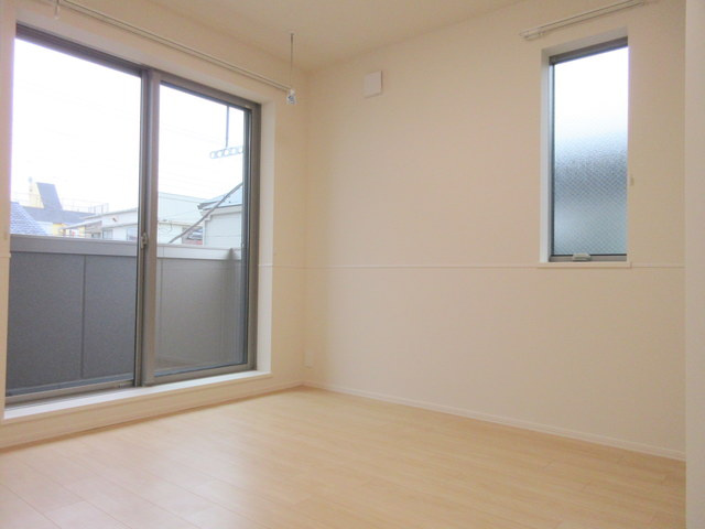 ＭＡＨＡＬＯ　ＭＡＩＳＯＮの寝室|★明るい居室★