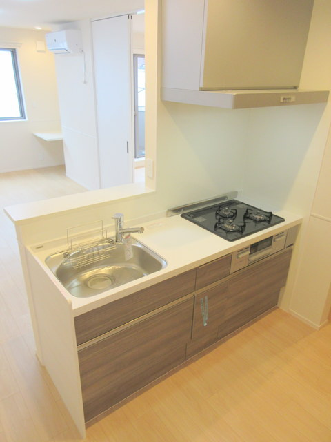 ＭＡＨＡＬＯ　ＭＡＩＳＯＮのキッチン|★ガス３口グリル付システムキッチン★