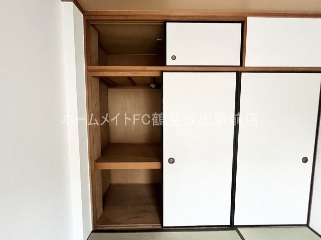 東大阪市稲田上町１丁目の賃貸マンションの収納