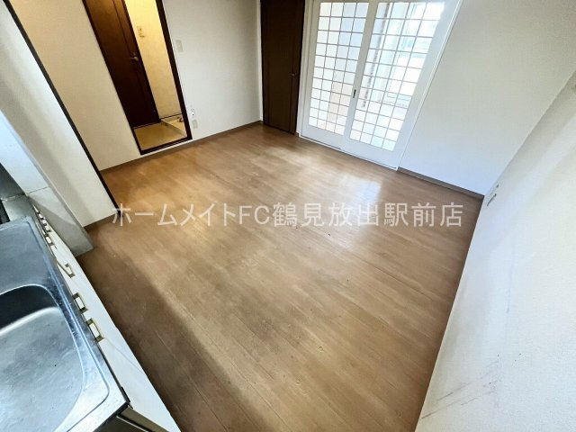 大阪市鶴見区今津中４丁目の賃貸マンションの居間・リビング