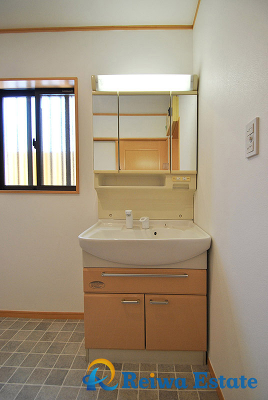 中古戸建　茅ヶ崎市高田4丁目の独立洗面台