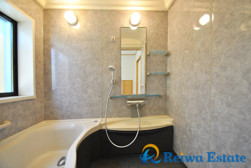 中古戸建　茅ヶ崎市高田4丁目の浴室