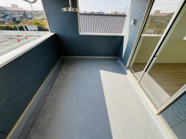 東海市富木島町西長口78『仲介手数料無料』新築戸建てのバルコニー
