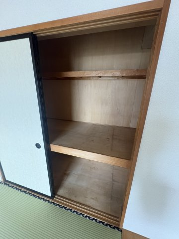 レヂオンス大里4階角３LDKの収納