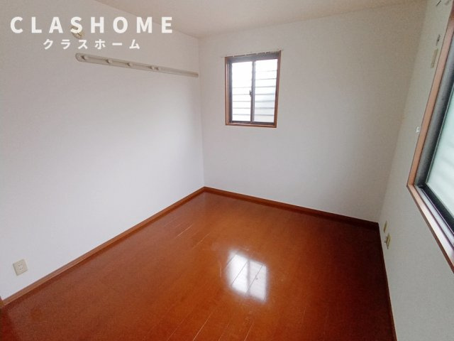 ネオフォレストFの寝室|同物件の別部屋になります。