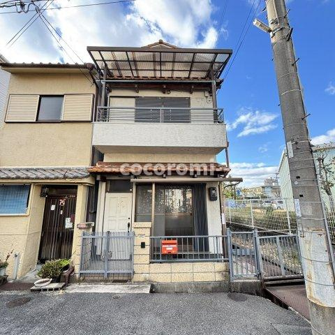 伊加賀栄町貸家