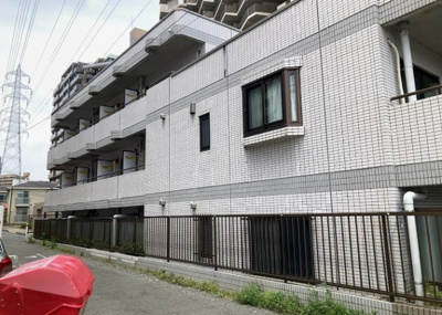 【構造・工法・仕様】 | ワコーレ町田 | ＳＲＣ造は強度や耐震性の面でもRC造と比べて優れています。そのため、10階建以上の高層または超高層マンションなどの建築にも多く採用されています。柱や梁などのサイズが小さくても高い耐震性を確保できます。