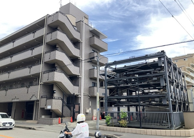 【外観】 | ワコーレ町田 | 眺望の良さを楽しめるダイニングキッチンで家族団らんの時間を過ごしてはいかがでしょうか。バルコニーから見える景色を家族で眺める時間は、時間が経つのを忘れてしまいそうですね。是非、現地を見に行きましょう！