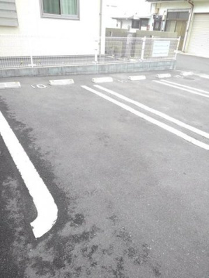【駐車場】 | ドゥース　レシ　Ｂ