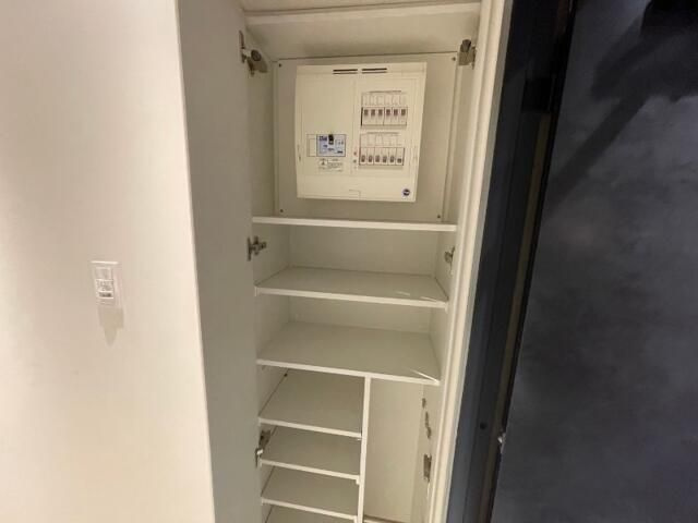 ドムス・スタイル押上の玄関