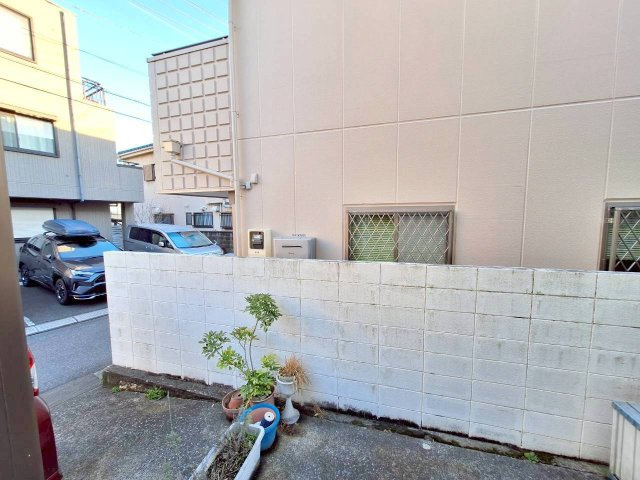 エルパティオのその他|★浴室内にポールがあり洗濯物が掛けられます★