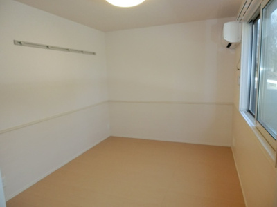 【寝室】 | トレジャーズ | 北側洋室