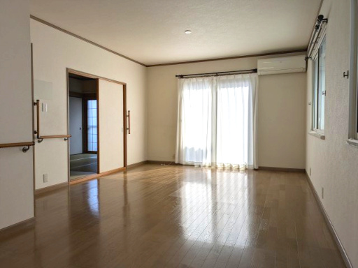 【居間・リビング】 | 八街市山田台　中古戸建