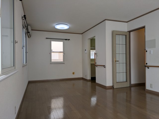 【居間・リビング】 | 八街市山田台　中古戸建