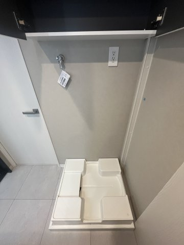 ヒルズ市が尾ブライトステージのランドリースペース|洗濯防水パンあり