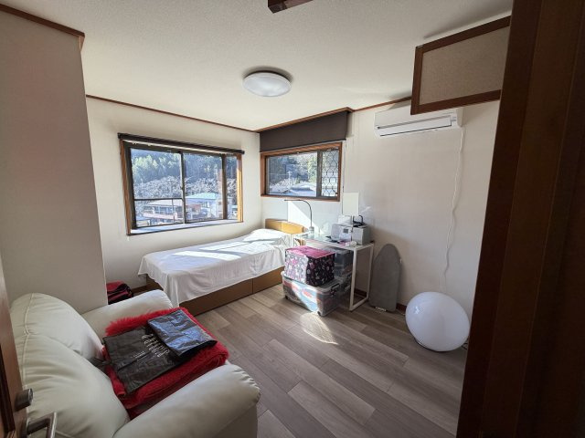 熱海市　山手町の洋室