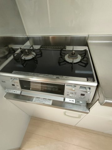 ラフィネY新河岸のキッチン