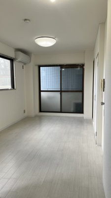 【居間・リビング】 | ロイヤルシャトー藤井寺Ⅰ