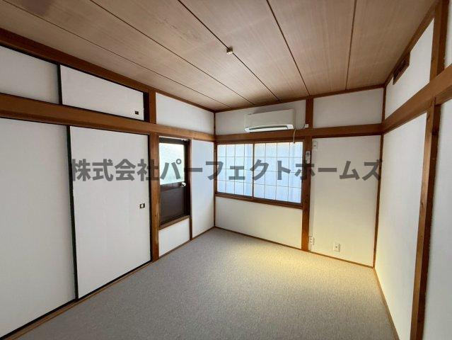 寿町戸建　賃貸の洋室|コンパクトで使いやすい洋室です