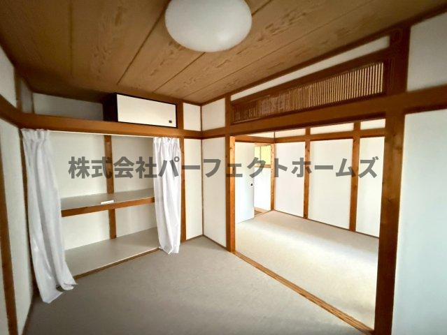 寿町戸建　賃貸の洋室|コンパクトで使いやすい洋室です