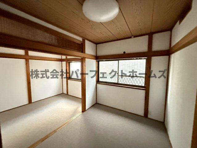 寿町戸建　賃貸の洋室|きれいな洋室です
