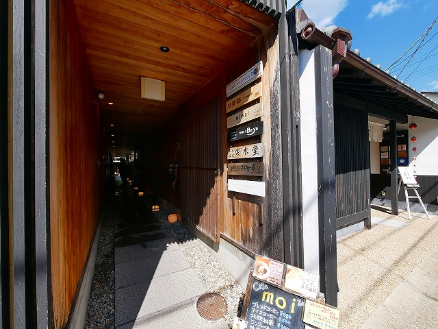 ならまち工房Ⅲのエントランス